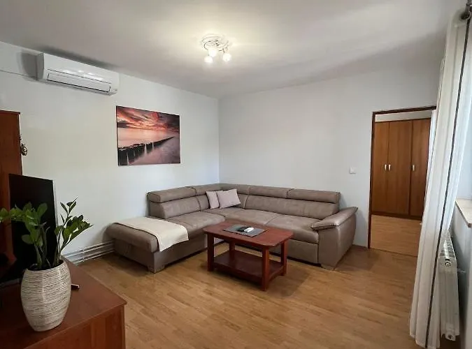 Apartman Lara *